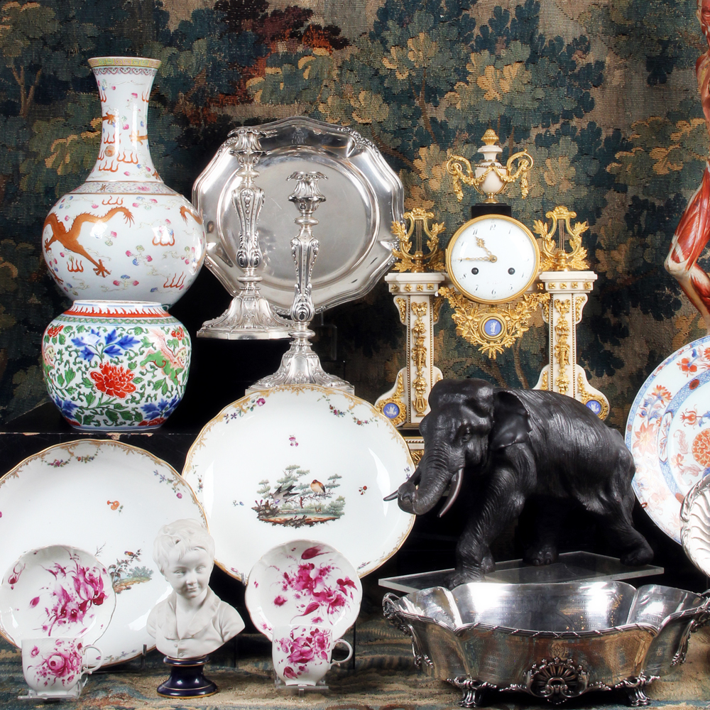 LES INTÉRIEURS DE VERSAILLES